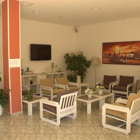 Little Hotel تْشيزيناتيكو المظهر الخارجي الصورة