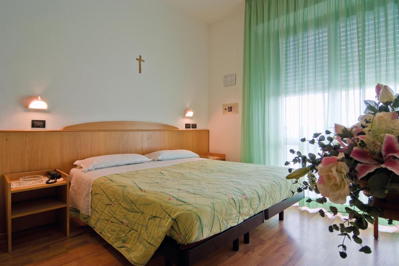 Little Hotel تْشيزيناتيكو المظهر الخارجي الصورة