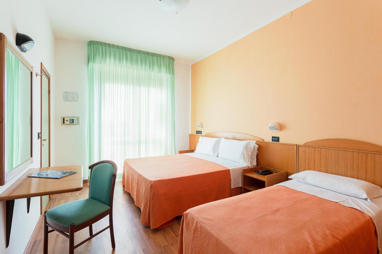 Little Hotel تْشيزيناتيكو المظهر الخارجي الصورة
